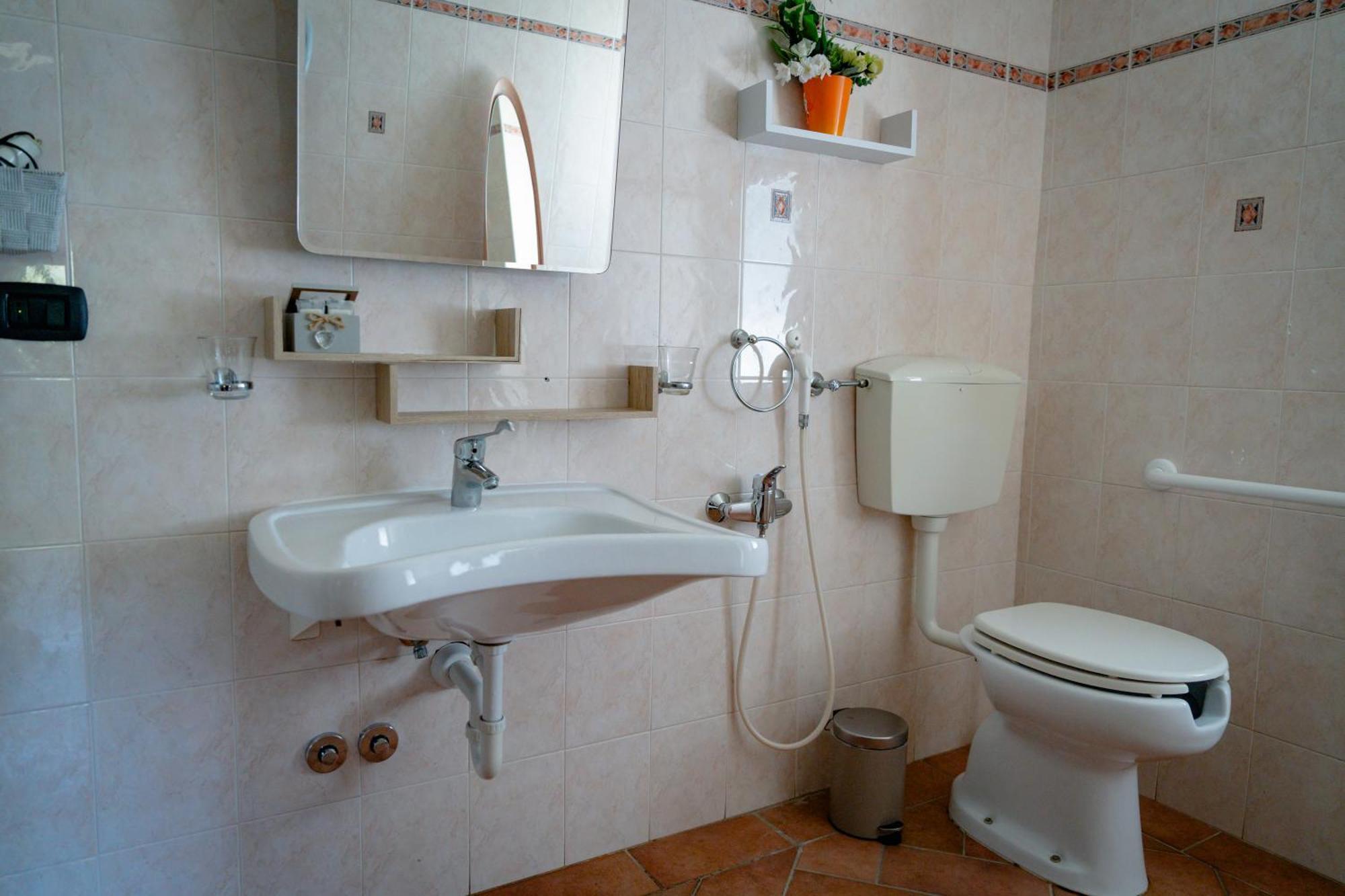 L'Antico Gabbiano B&B Сан Кашано ин Вал ди Пеза Екстериор снимка